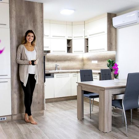 Trika Apartman Sárvár Екстериор снимка