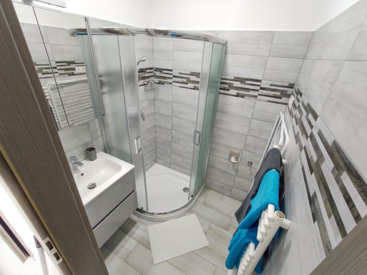 Trika Apartman Sárvár Екстериор снимка
